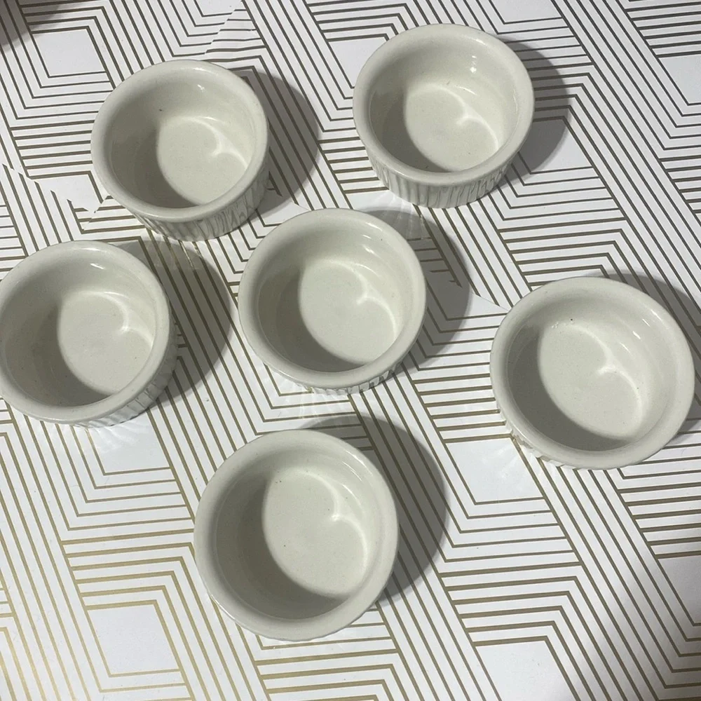 Vintage hall small ramekins